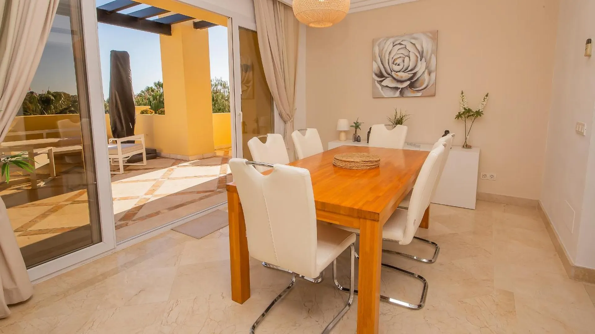 Majestic Hills 5 7 Apartment Casares