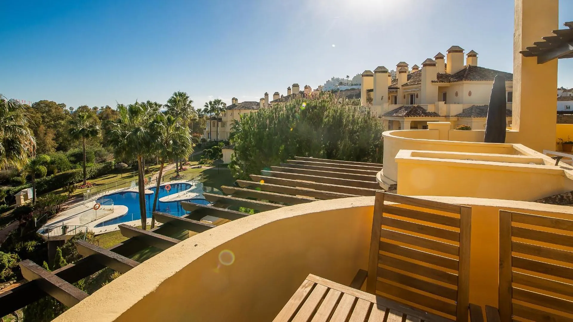 Majestic Hills 5 7 Apartment Casares 0*,